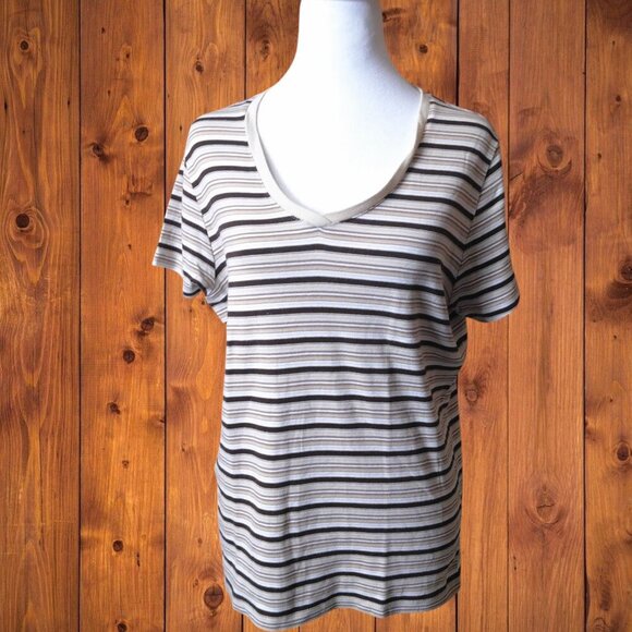 ST. JOHN'S BAY CLASSIC TEE WOMEN'S LARGE SHORT SLEEVE STRIPED T-SHIRT V-NECK - Picture 1 of 4
